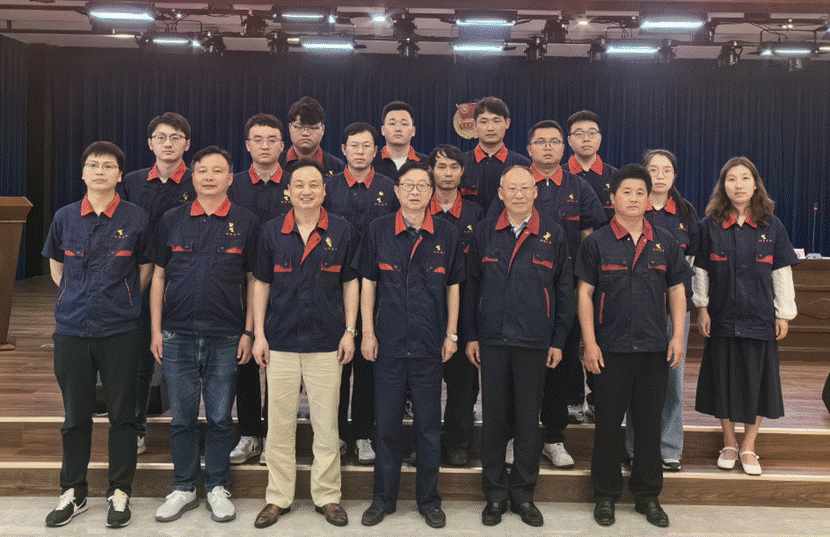 公司召开“五四”表彰大会 公司召开“五四”表彰大会